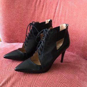 Super sexy lace-up high-heeled boot 9.5